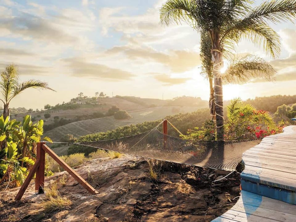 Cargo Net: Built to enjoy relaxing moments overlooking the sunrise and sunsets. 400 lb weight limit.