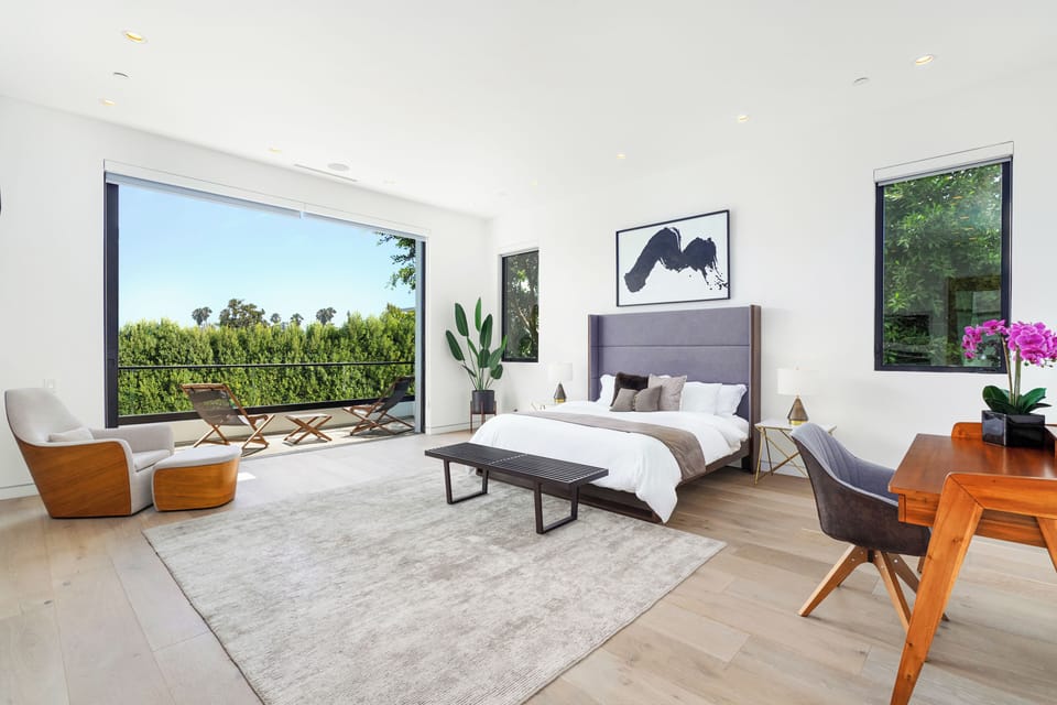 Villa Waldorf by LuxJB: luxury modern private villa. Sleeps 16.