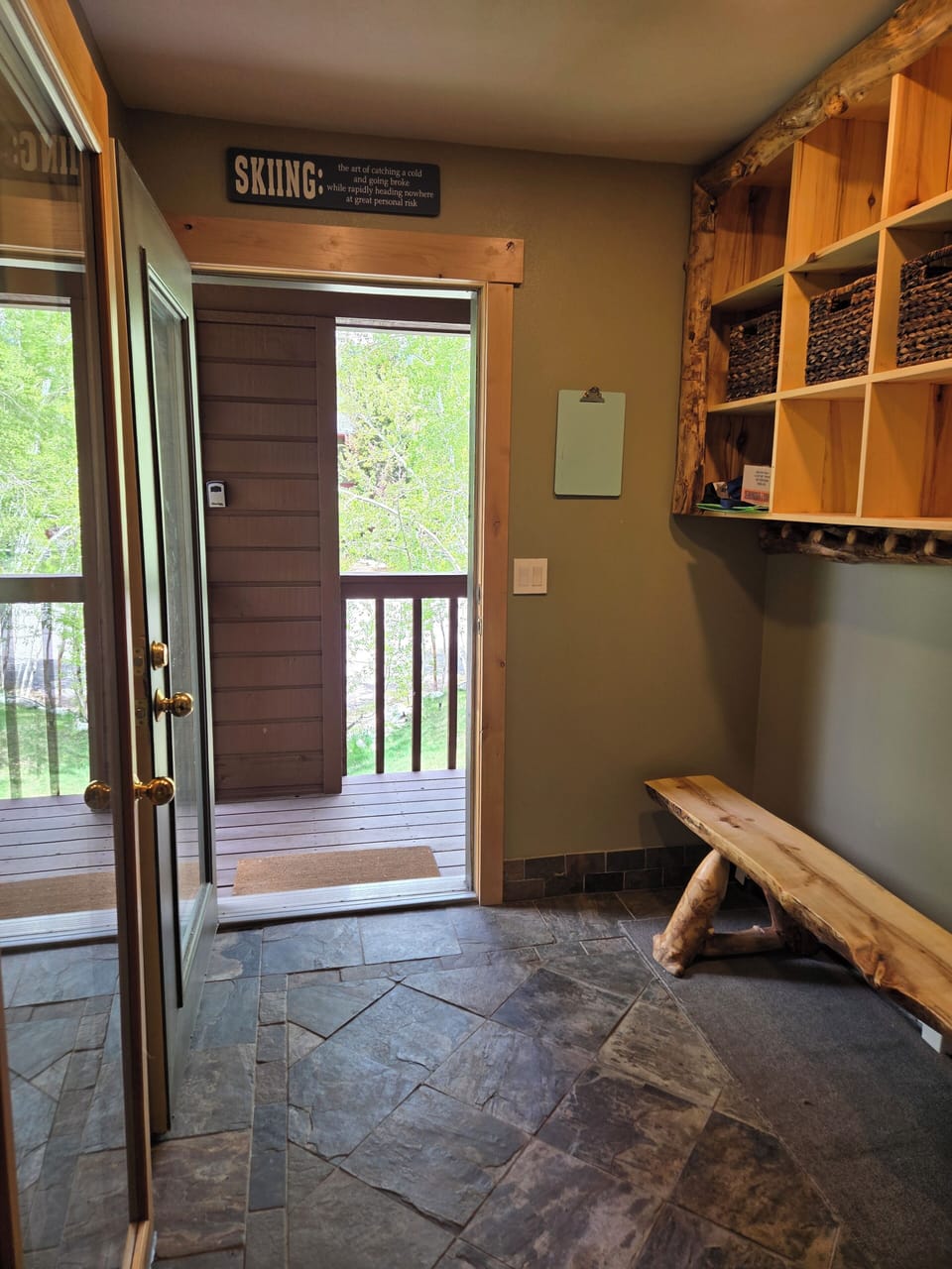 Front door/Mudroom