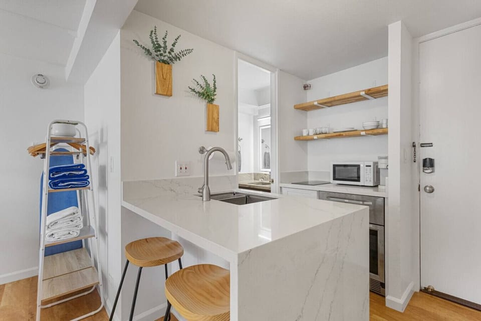 Fully stocked kitchenette for light cooking between beach adventures.