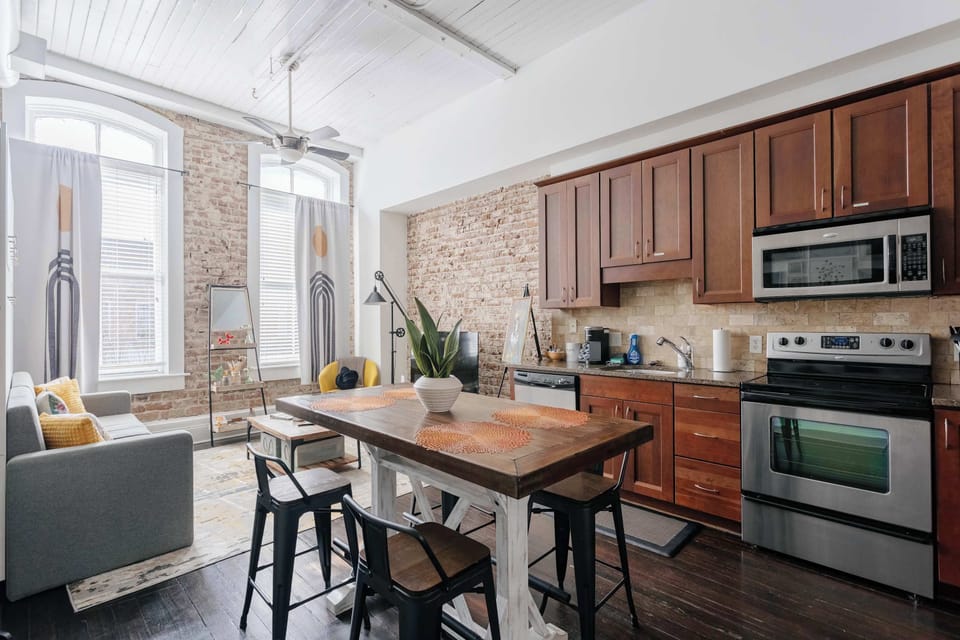 Spacious open concept kitchen and living room 