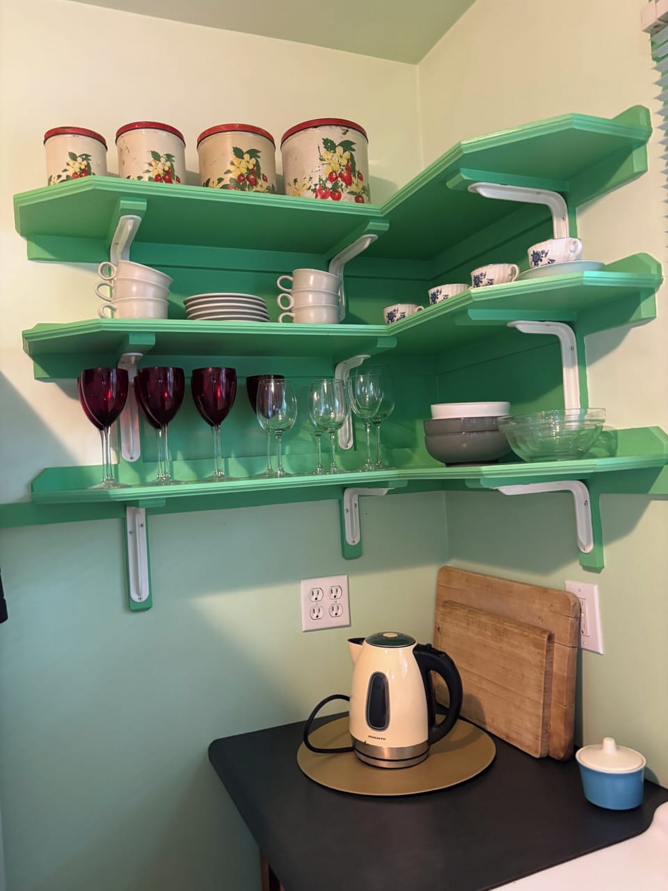 Open shelving with ample dishes