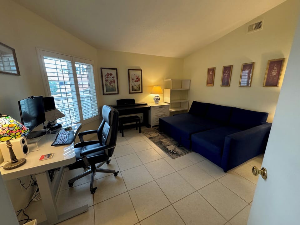 Office/bedroom