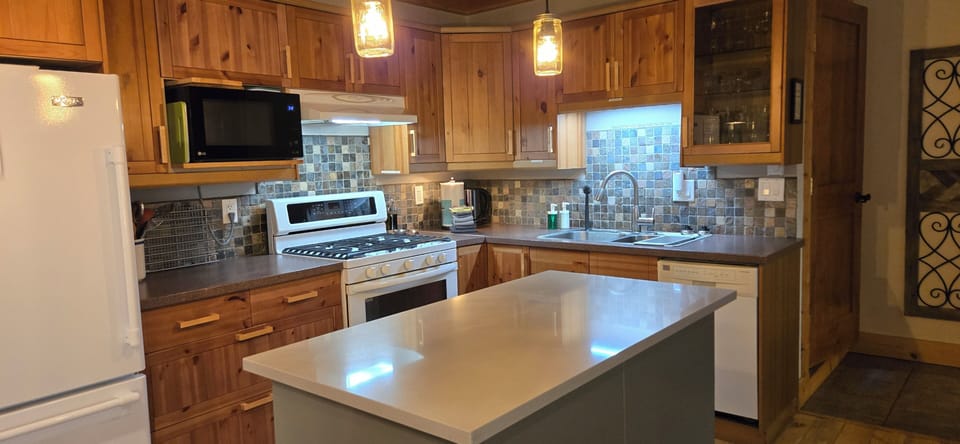 Our kitchen is equipped with everything needed to prepare a meal for your group.