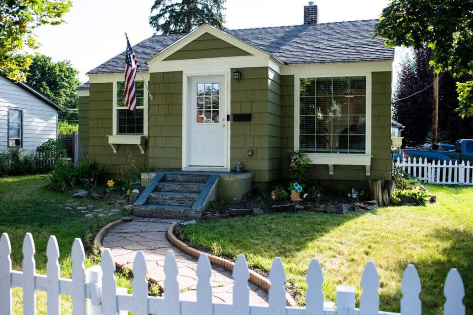 Exterior-Front Entrance
