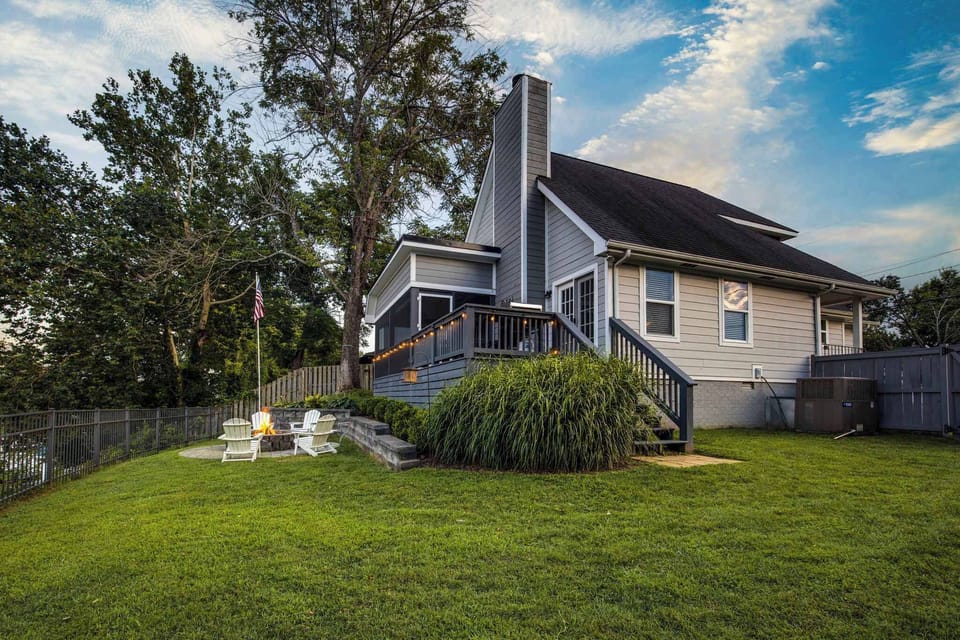 Gather around the fire and soak in stunning riverside sunsets!