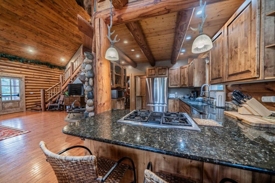 Granite counter tops in this master chef kitchen!