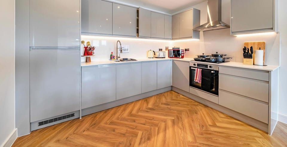 FULLY EQUIPPED KITCHEN, GET A SMALL DISCOUNT BY USING THE COUPON CODE "STAY5" ON OUR REDWOOD STAYS . COM WEBSITE!