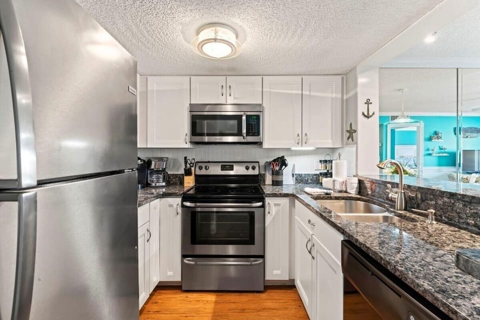 Indoors, Kitchen, Appliance, Microwave, Oven