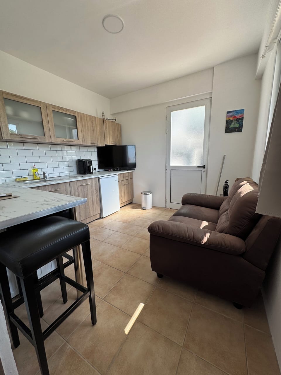 Living room/kitchen area