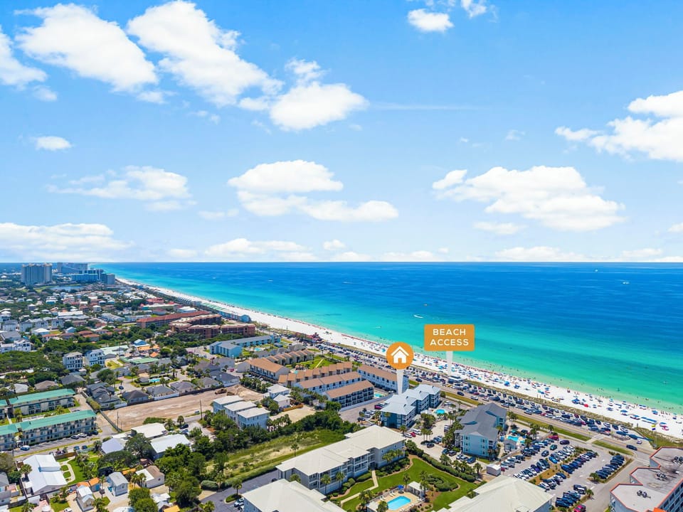 Steps from the sand with easy beach access and beautiful Gulf views
