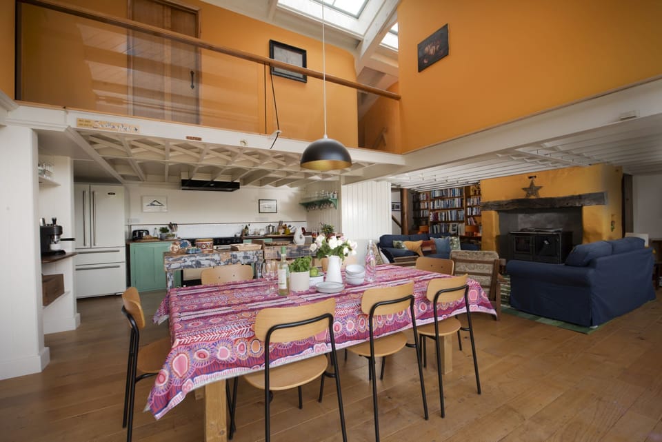 Open Plan Living-Master Shipwrights