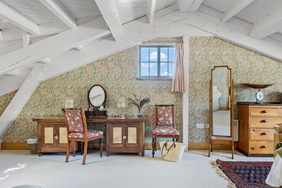 Dressing table in Master Bedroom - Master Shipwrights House