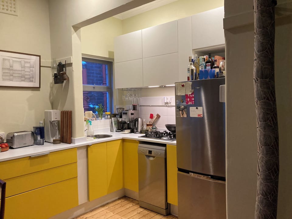 Kitchen - oven and pantry not in view
