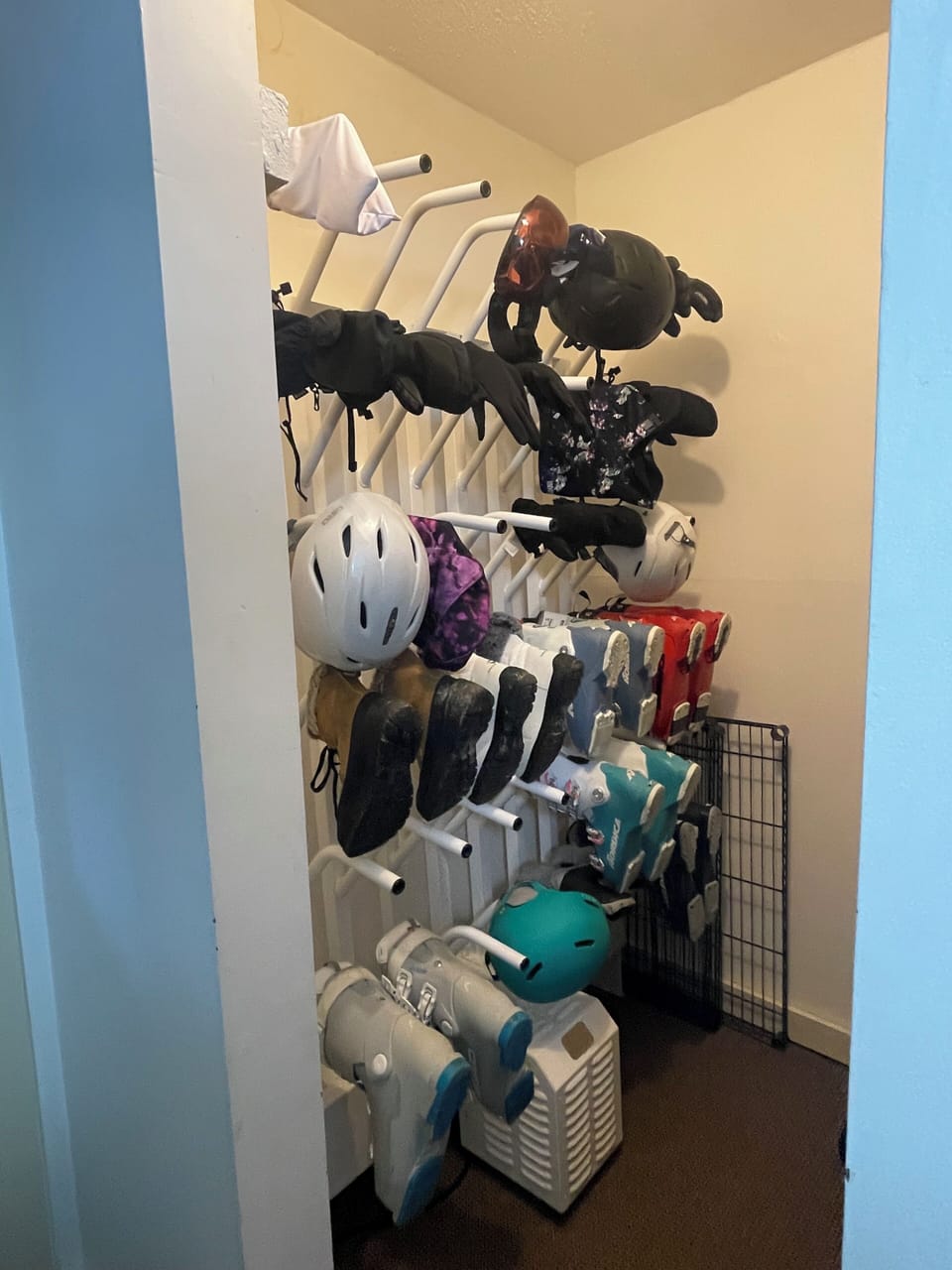 24 Pair boot and glove dryer.  Life is good with dry feet & hands every day!