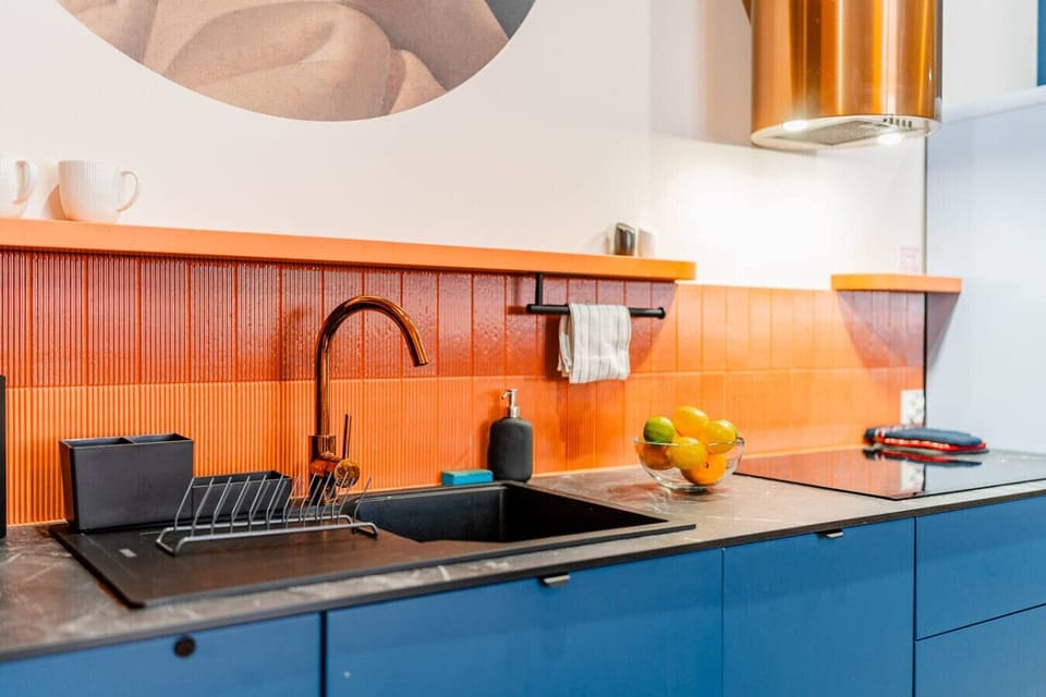 Fully Equipped Kitchen | Book Now with RENTUJEMY.COM