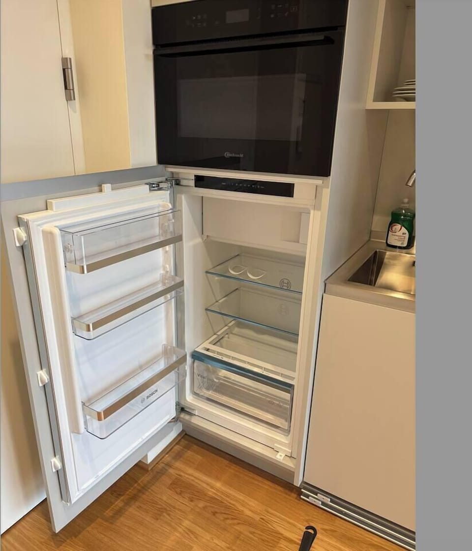 b4692131-a0b0-4b4f-bbf2-6096d88b055f