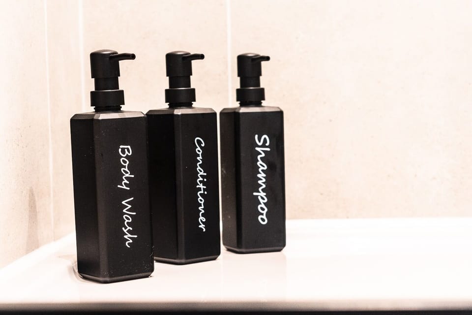 Bathroom amenities