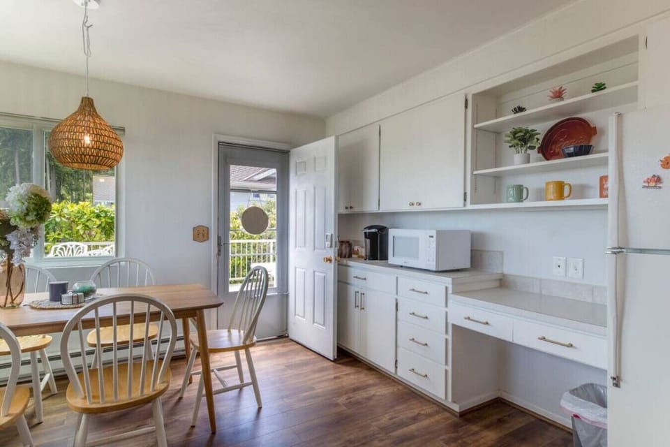 An inviting space perfect for shared meals and memorable gatherings.