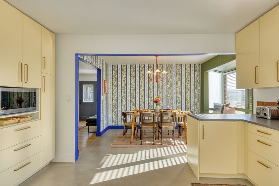 Transition to the dining area.