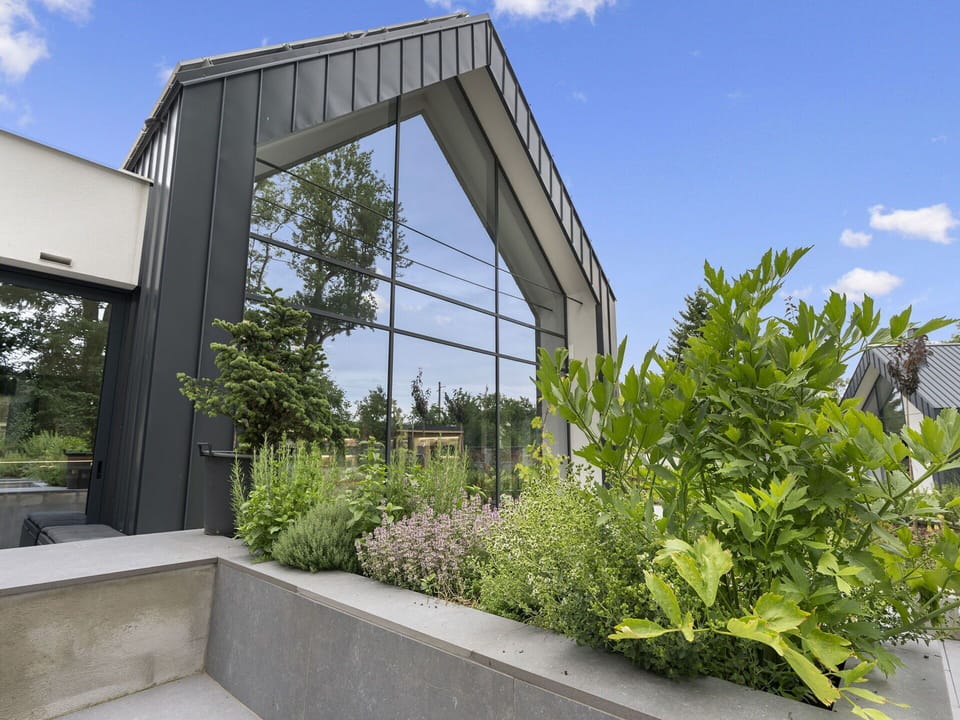Shrub, Garden, Groundcover, Landscaping, Shade, Design, Yard, Siding, Outdoor Structure, Garden Buildings