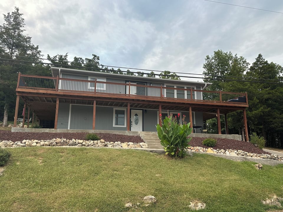 Exterior view 2