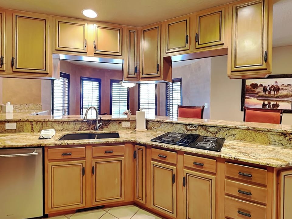 Full Kitchen