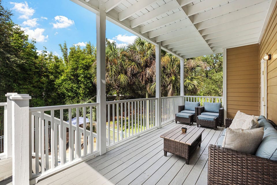 SPF 30A Balcony
