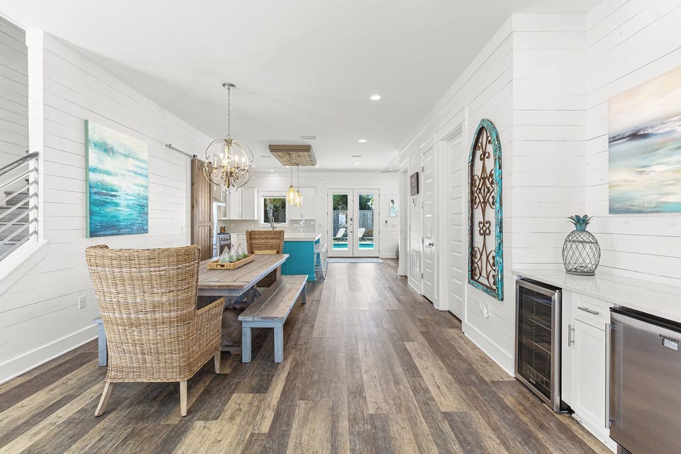 Salty Stingray Dining