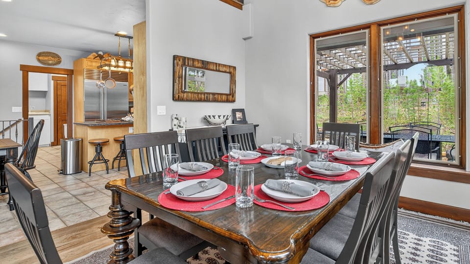 Dining Area, Main Level