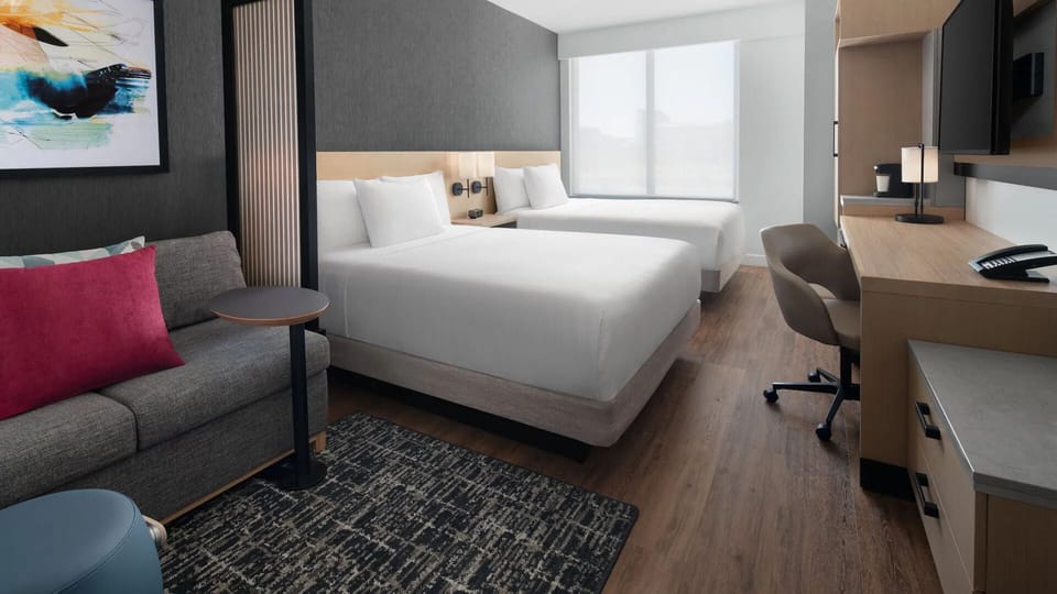 Unit with 2 Queen size beds