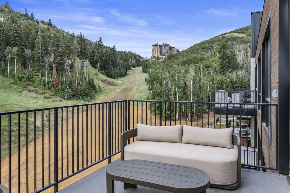 Architecture, Balcony, Building, Nature, Outdoors