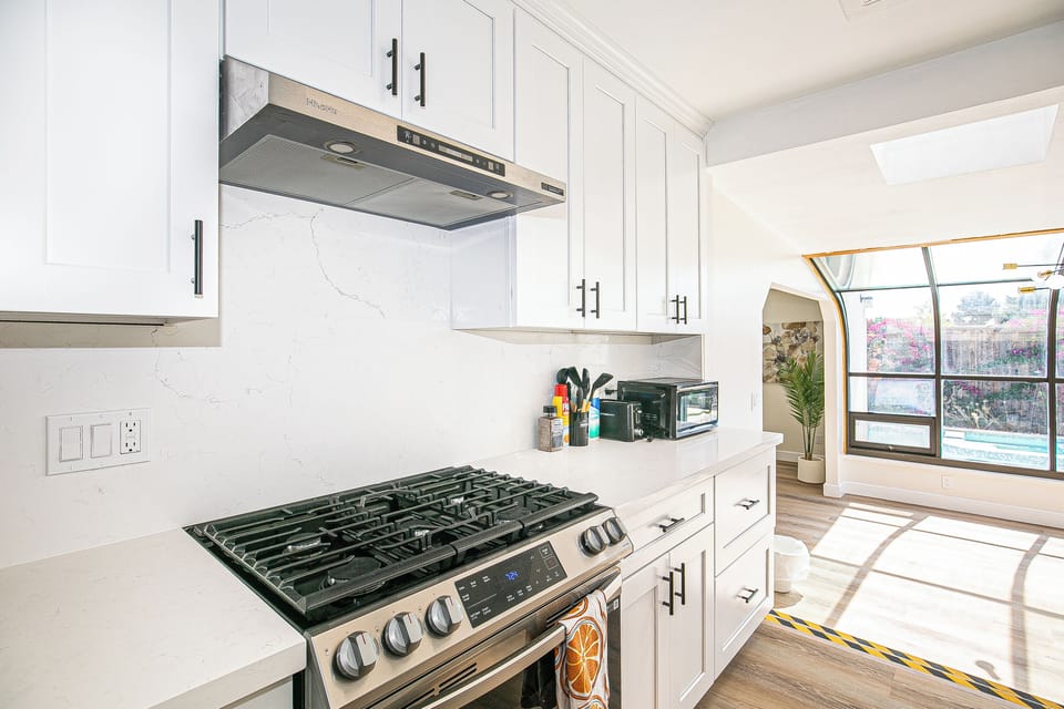 Full Kitchen complete appliances