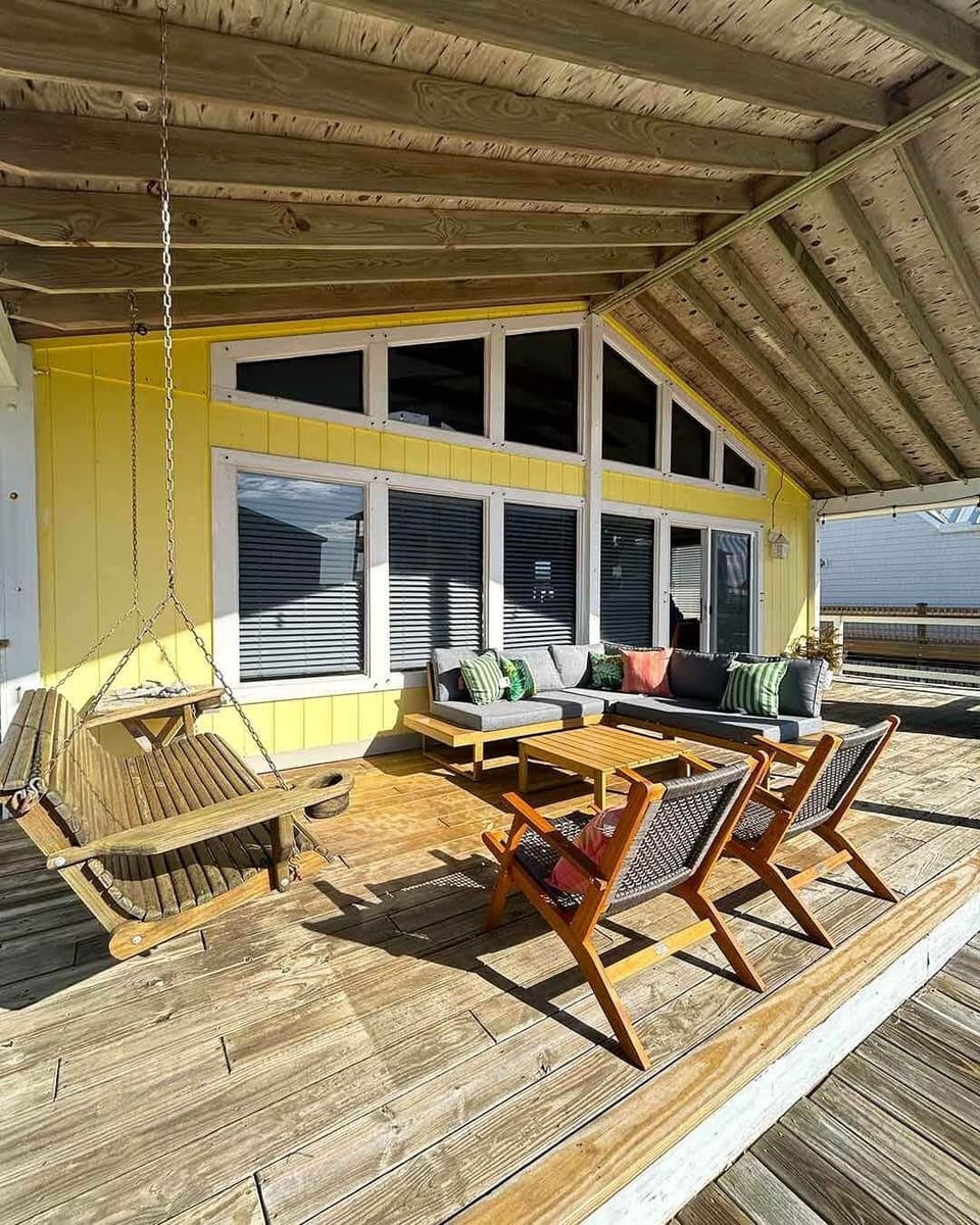 Surf city swell exterior rear deck