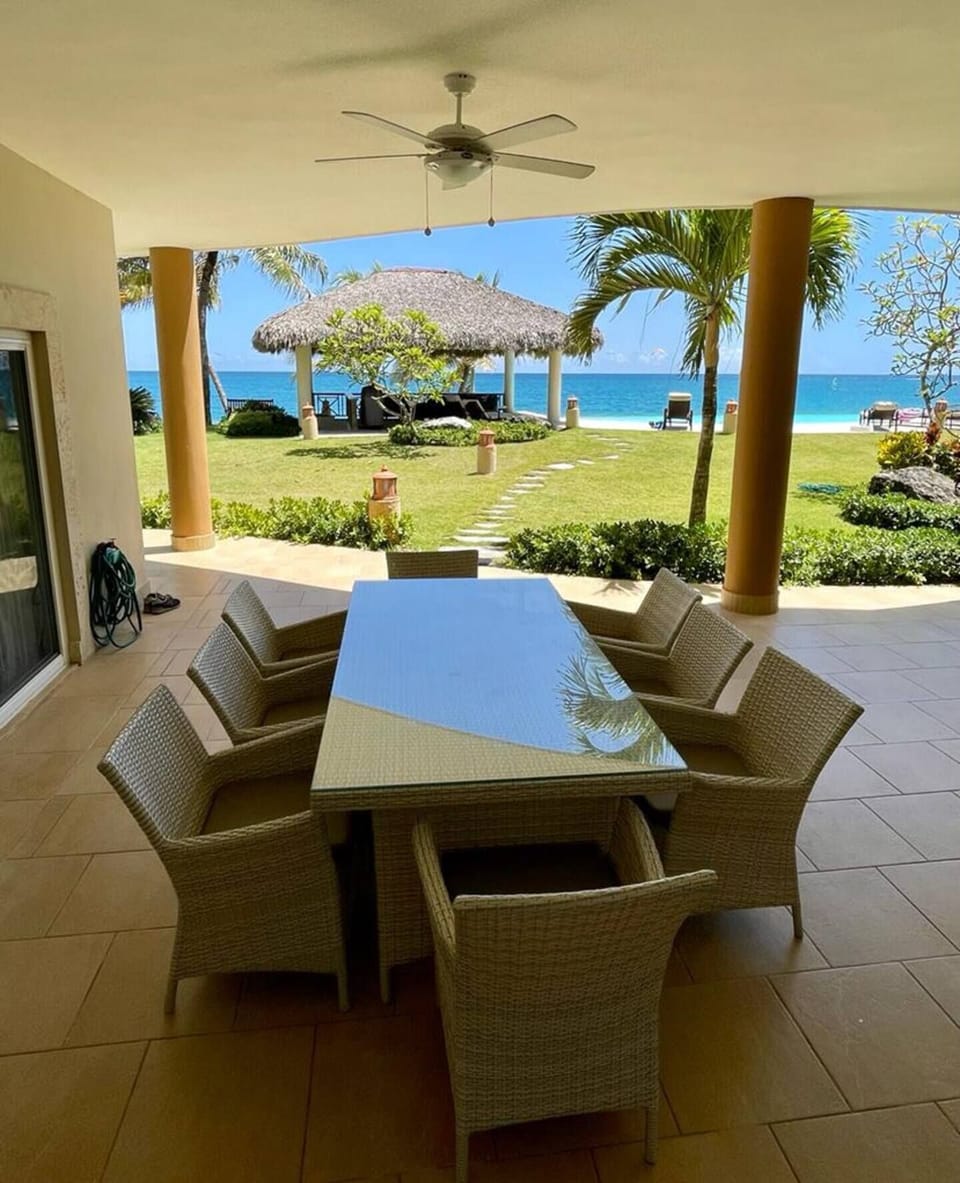 Terrace/OceanOne1114 (1)