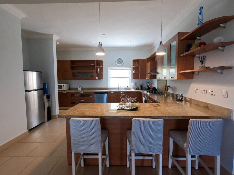 Kitchen/OceanOne1114 (1)