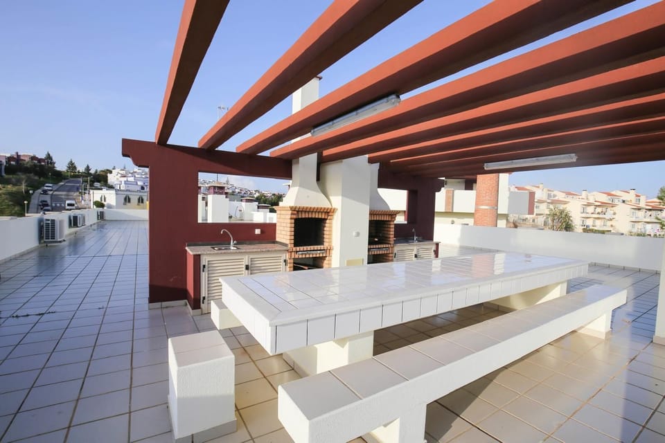2 barbeques auf der Dach Terrasse