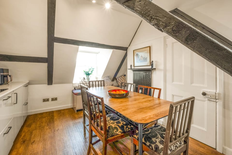 Comfortable dining