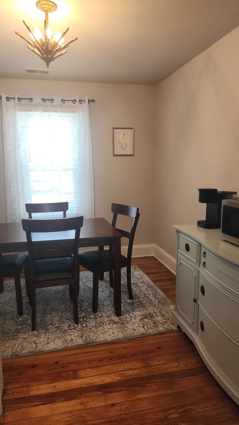 Separate dining area for four people