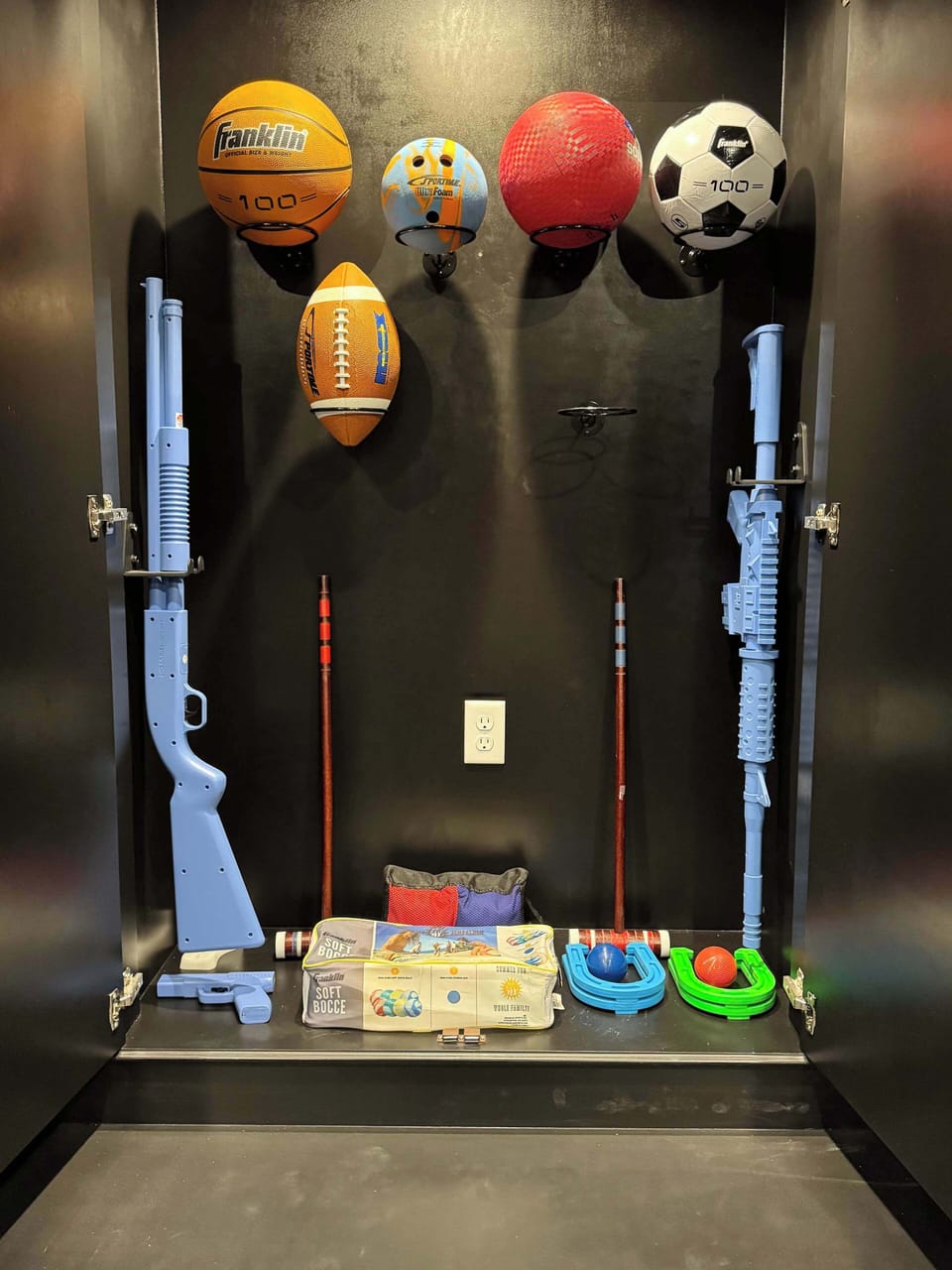 HD Golf Sim with multi-sport games
