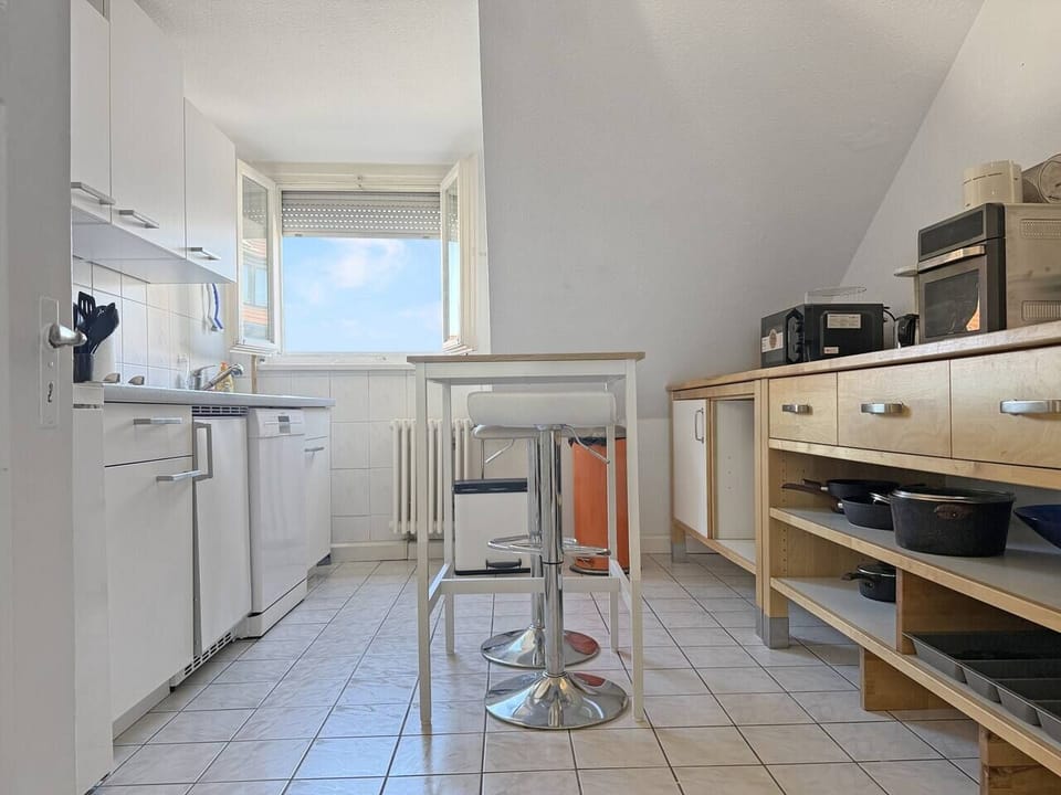 d8f02752-c906-417c-bf27-b46029d4e9ae