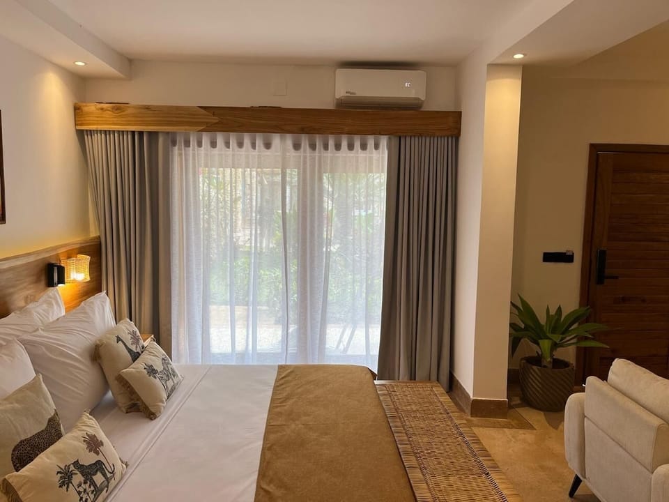 Unit with King Bed