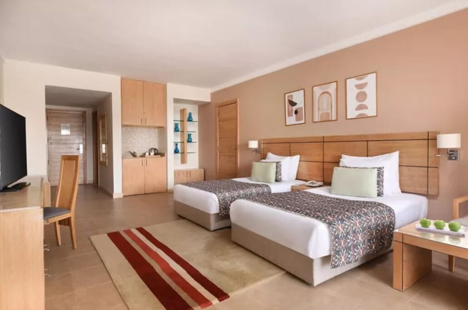 Stretch out in a bright, spacious room with twin comfort.