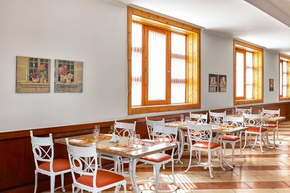 Enjoy unhurried meals in a bright, comfortable dining room.