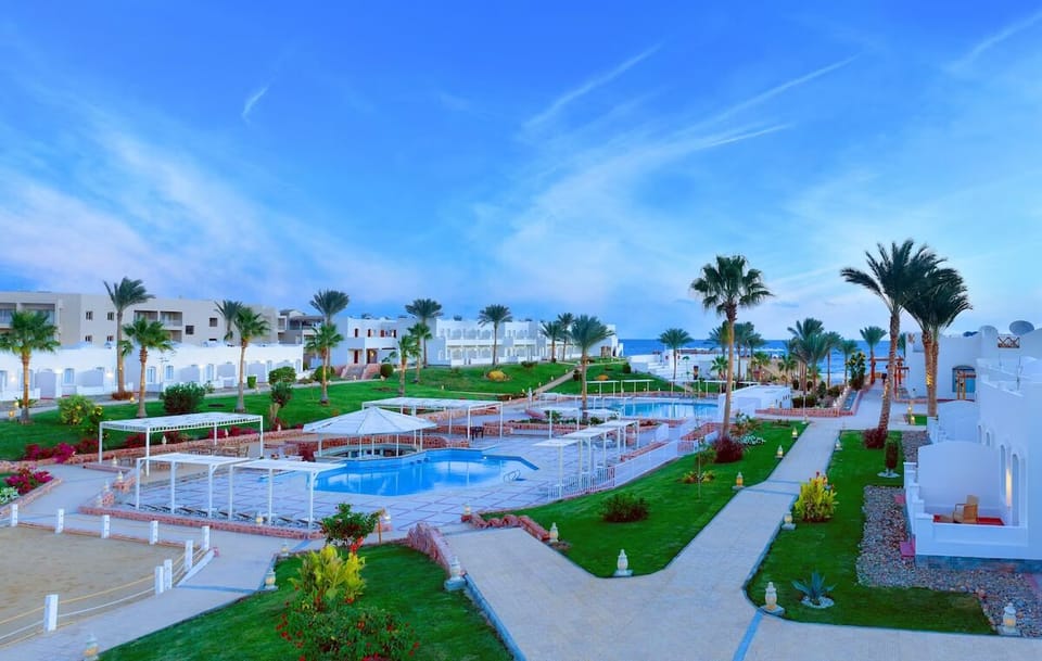 Stroll landscaped paths from your room straight to the pool.