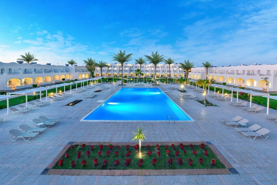 Sunbathe in peace with wide decks and plentiful loungers.