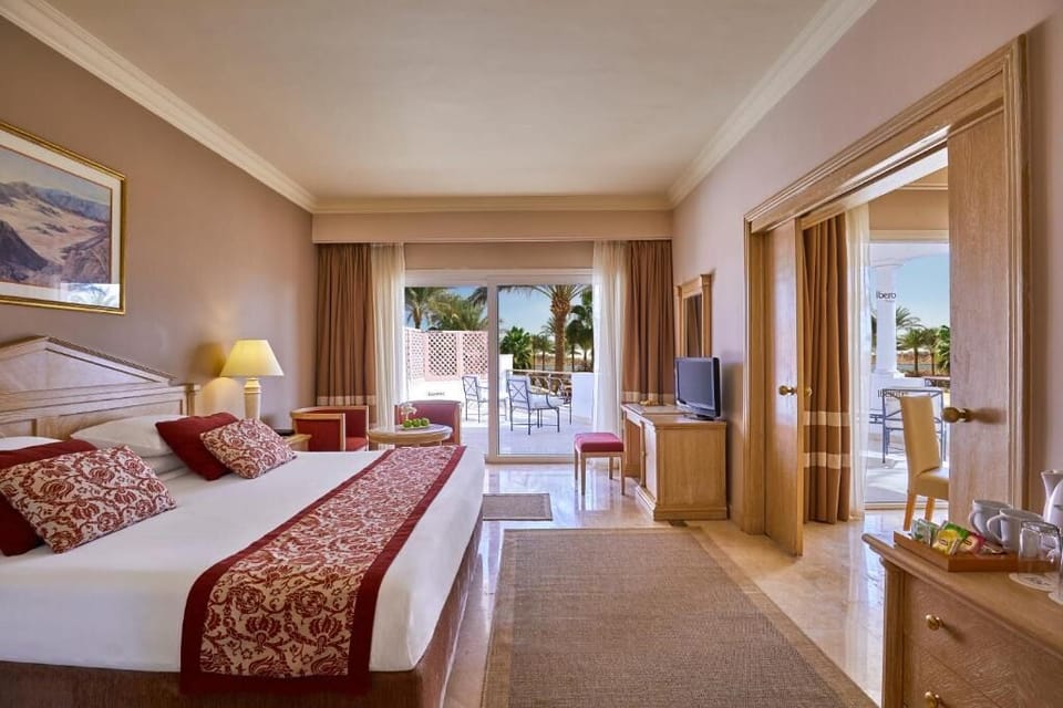 Queen bed