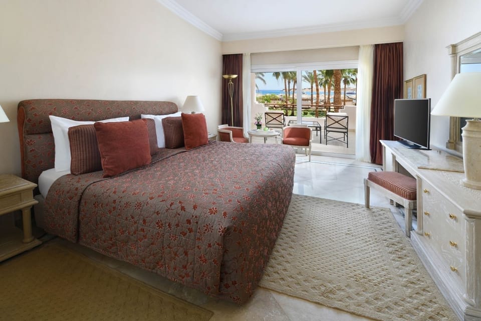 Queen bed