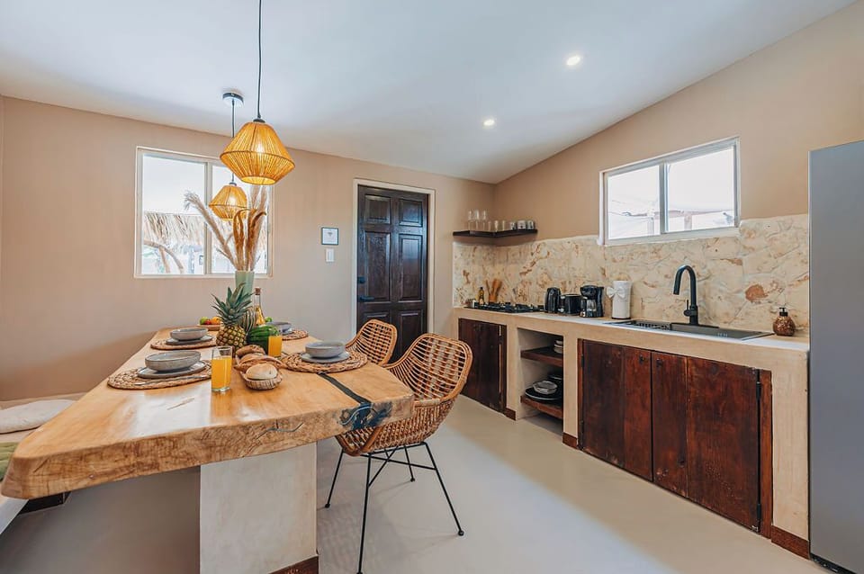 With the kitchen right in front, you can enjoy freshly prepared meals served straight to the table
