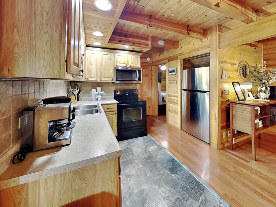 Ktichen - New Modern Stainless Steel Appliances